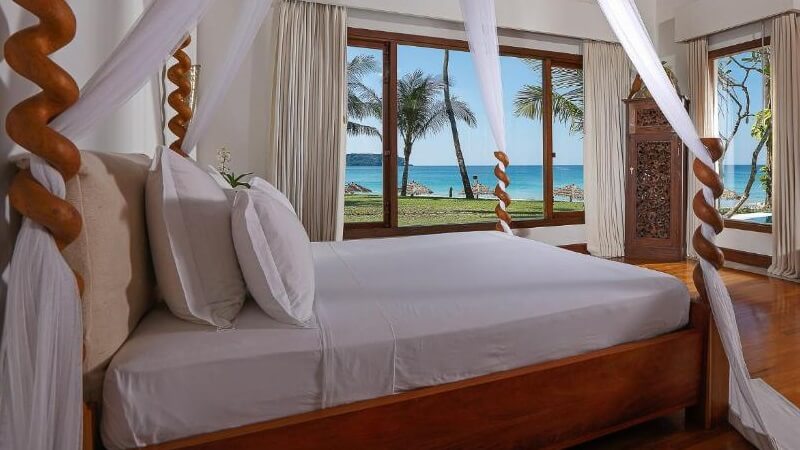 Sea Front Villa with Plunge Pool