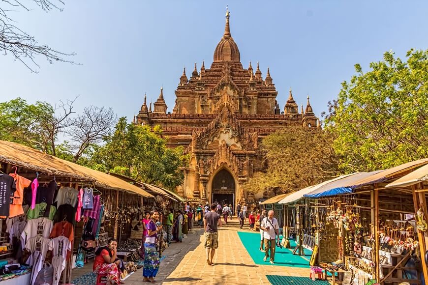 Visiting Htilominlo temple Bagan
